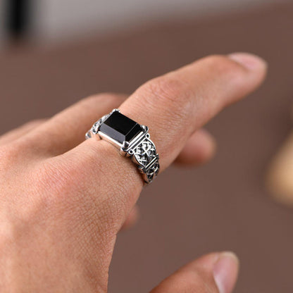 Anel Masculino Imperial Onyx™ – Prata 925 com Pedra Ágata Negra